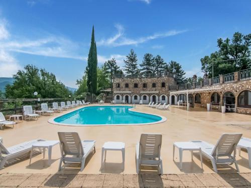 Swimming pool, Majestic villa in Fermignano with private pool in Fermignano