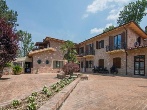 Exterior view, Majestic villa in Fermignano with private pool in Fermignano