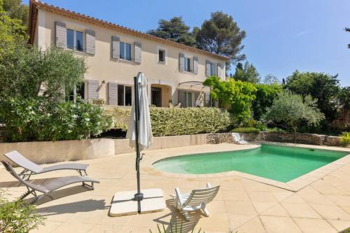 Superbe maison avec terrasse et piscine - Villeneuve-lès-Avignon - Welkeys - Location saisonnière - Villeneuve-lès-Avignon