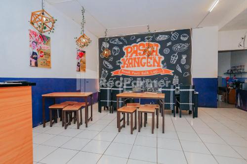 Ungu Kangen Hotel Bogor Mitra RedDoorz