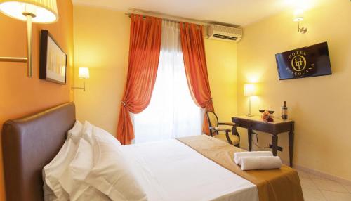 Hotel Tuscolana - image 12