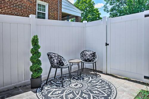 Stylish DC Studio about 5 Mi to National Mall! Stylish DC Studio about 5 Mi to National Mall!
