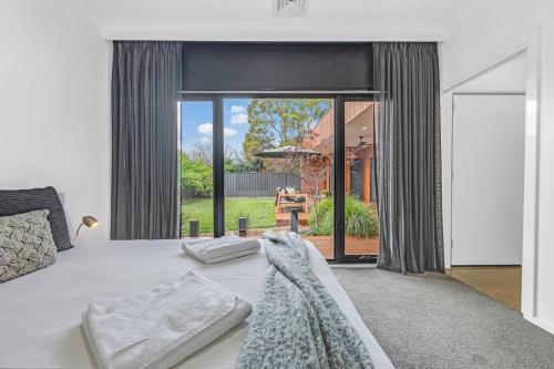 Villa Simone - Tranquil Hideaway in the Heart of Echuca