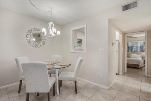 Sanibel Arms H6 - image 4