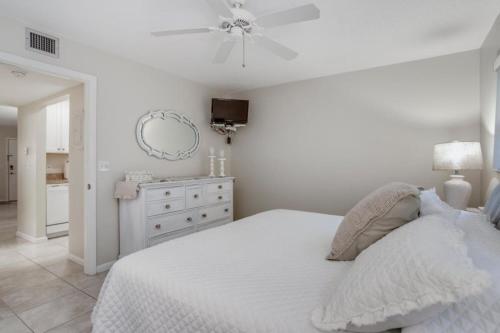 Sanibel Arms H6 - image 14