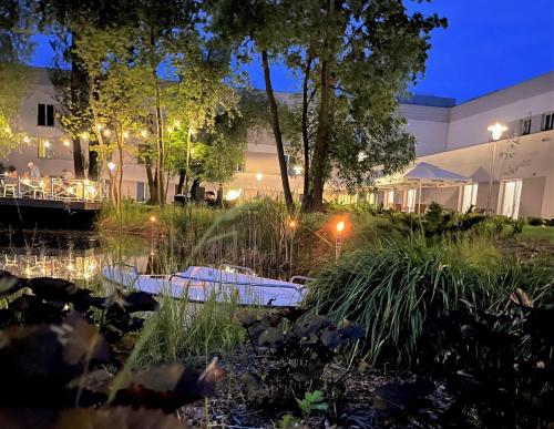 Green GardenHotel - image 6