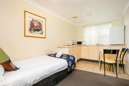The North Shore Hotel - main image