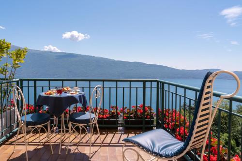 370185512 Boutique Hotel Villa Sostaga