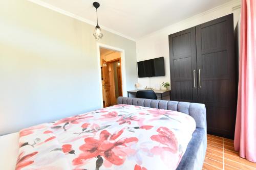 House Emma - image 6