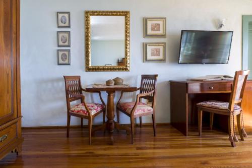 370200583 Boutique Hotel Villa Sostaga