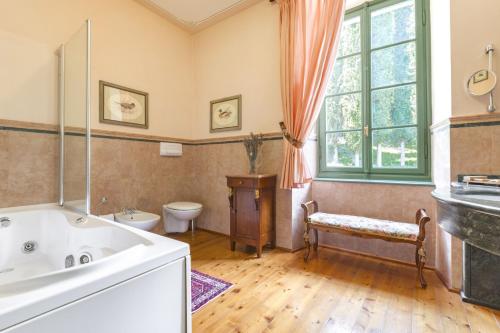 370201835 Boutique Hotel Villa Sostaga