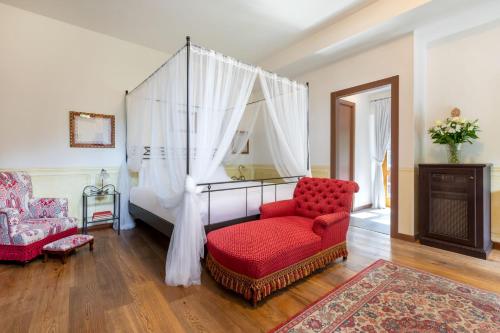 370203414 Boutique Hotel Villa Sostaga
