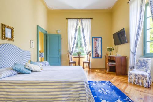 370206476 Boutique Hotel Villa Sostaga