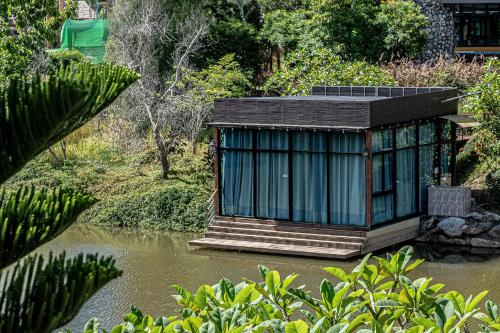 The Air Khaoyai Hotel Room Type - Glass House (1Kingbed)
