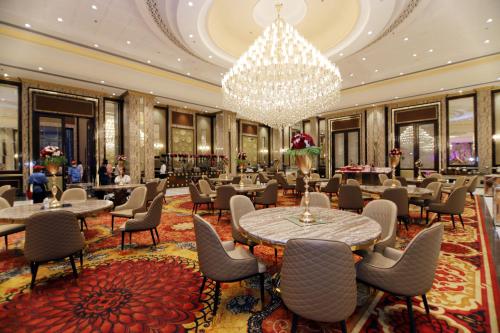 餐廳, 什裡傑維拉斯飯店 (ShreeJee Vilas) in 穆爾特爾