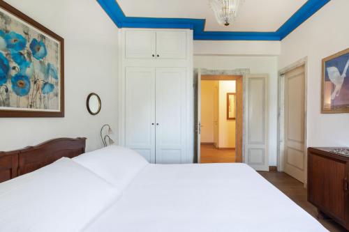 370209977 Boutique Hotel Villa Sostaga