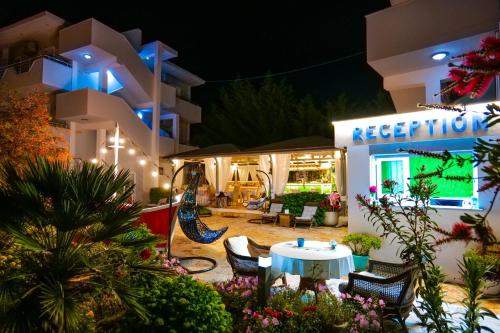 Hotel Two Mermaids Ksamil – Ksamil, OR