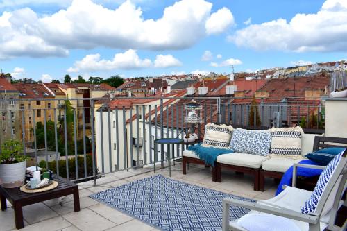 Lux Duplex rooftop loft with an amazing terrace & home cinema, Praha (fotografie 6)