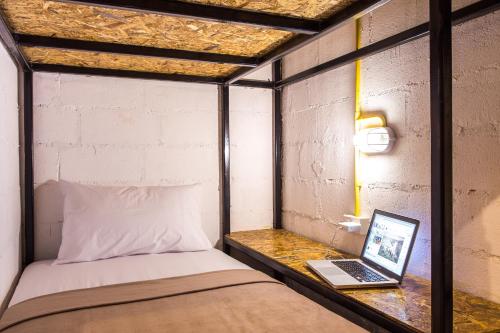 1 bunk bed