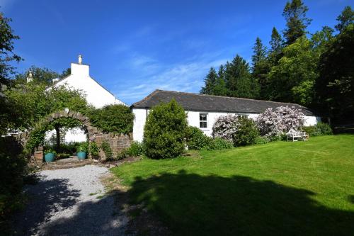 Craigadam Lodge with Hot tub