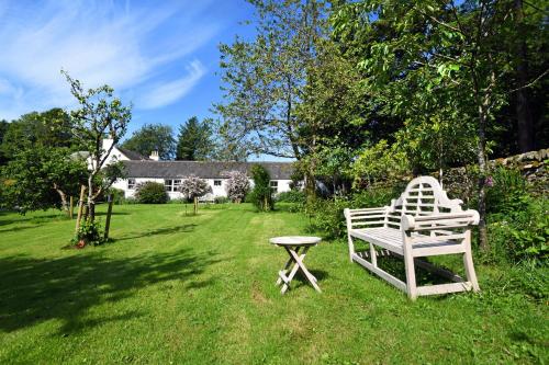 Craigadam Lodge with Hot tub