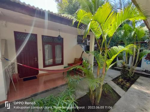 room detail thumbnail 2