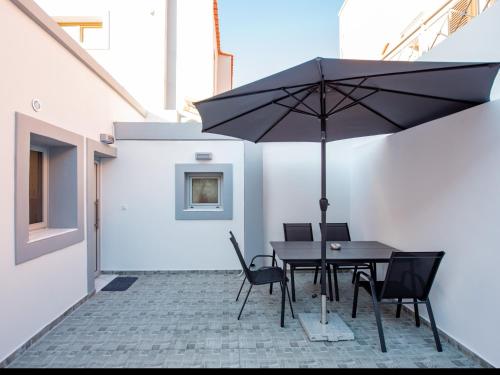 Dias Luxury Homes
