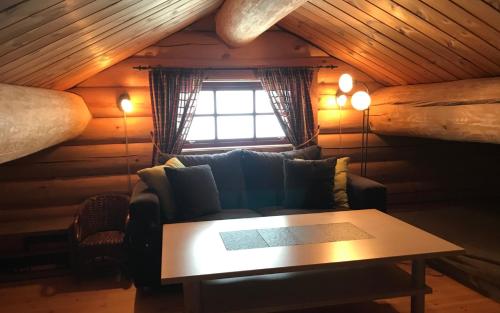 Berghstua - Natrudstilen på Sjusjøen (Berghstua - Natrudstilen pa Sjusjøen) in Sjusjoen
