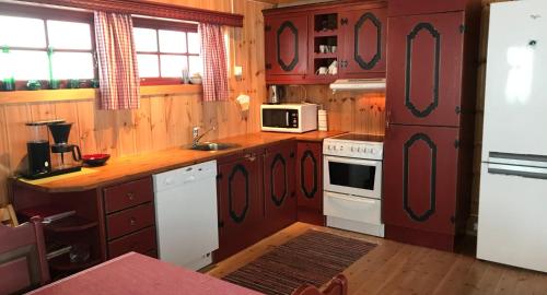 Berghstua - Natrudstilen på Sjusjøen (Berghstua - Natrudstilen pa Sjusjøen) in Sjusjoen