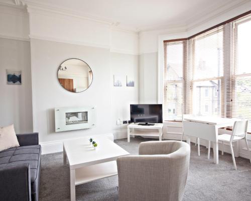 71 East Parade - image 13