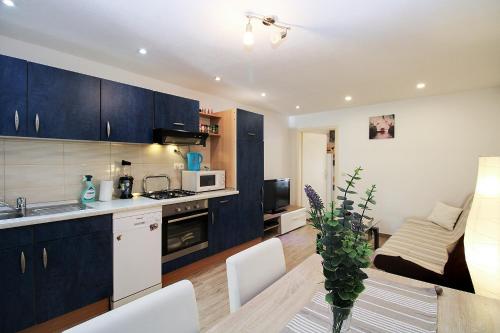 Apartment Besima 2178, Pula