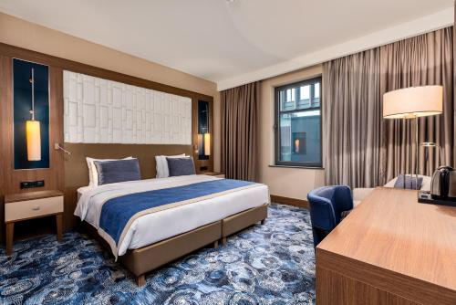 Tbilisi Philharmonic Hotel by Mercure