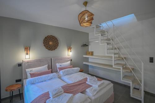 Villa Garifalia with Sauna & Hydromassage