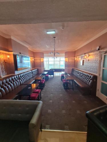 Queens Plaza Hotel - image 6