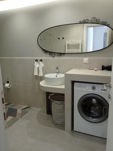 Partcon Studio in Private Property B, Néoi Epivátai (foto 6)