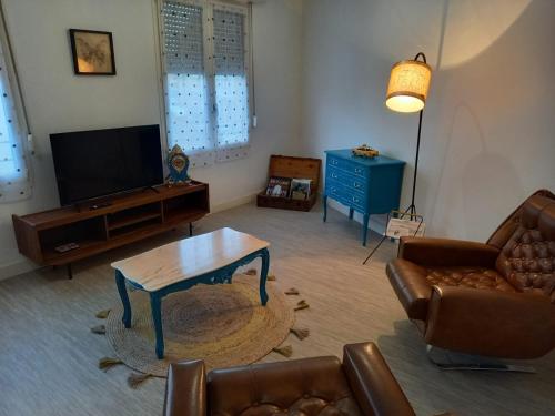 Appart plein centre, balcon - 4 personnes in เซด็อง