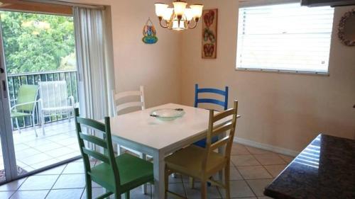 Sanibel Arms A5 - image 9