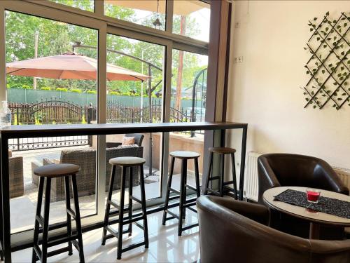 Előcsarnok, Majap hostel in Voska