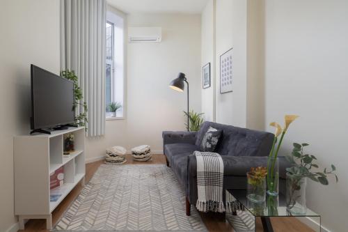 Domus 21 - Entreparedes