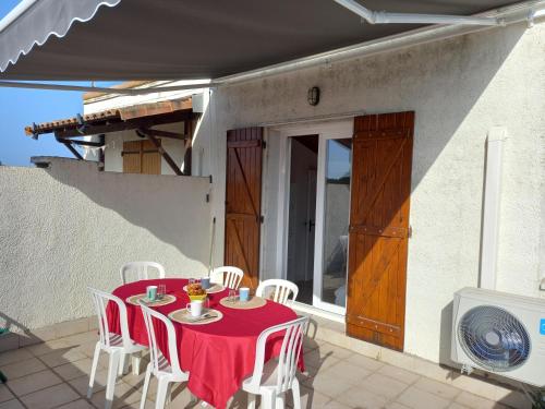 Les Cyclades, T3 climatise, terrasse, 500m plage near Il Paradiso