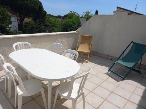 Les Cyclades, T3 climatise, terrasse, 500m plage near Il Paradiso