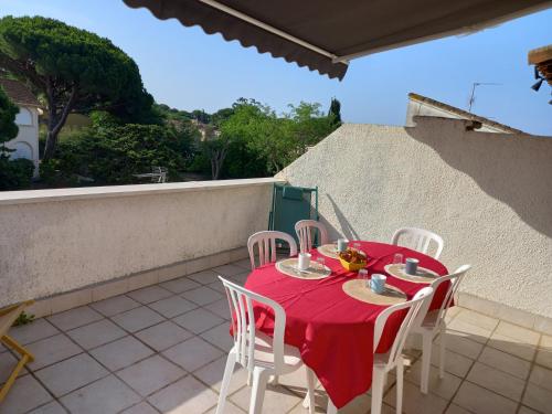 Les Cyclades, T3 climatise, terrasse, 500m plage near Il Paradiso