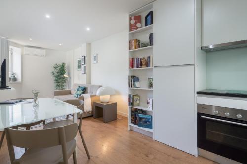 Domus 21 - Entreparedes