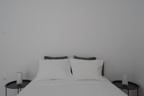 Cozy 2bd apt. 1 min from sea, Athens