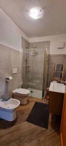 Deluxe Double or Twin Room with Mountain View