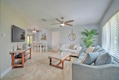 Hernando Beach Home with Pool and Canal Access!