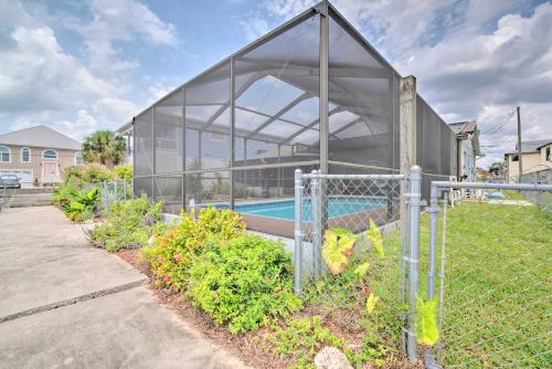 Hernando Beach Home with Pool and Canal Access!