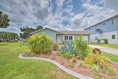 Hernando Beach Home with Pool and Canal Access!