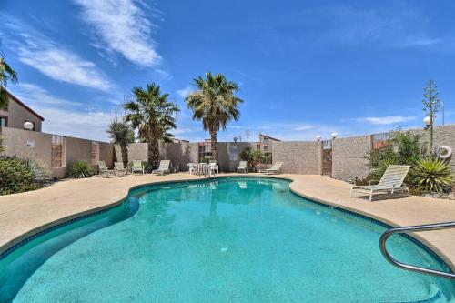 Peaceful Apache Junction Condo about 1 Mi to Downtown!