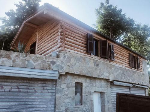 Pintu masuk, Lodges VEIS in Dardhe